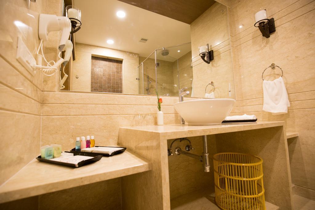 Kiscol Grands Hotel Coimbatore Exteriör bild