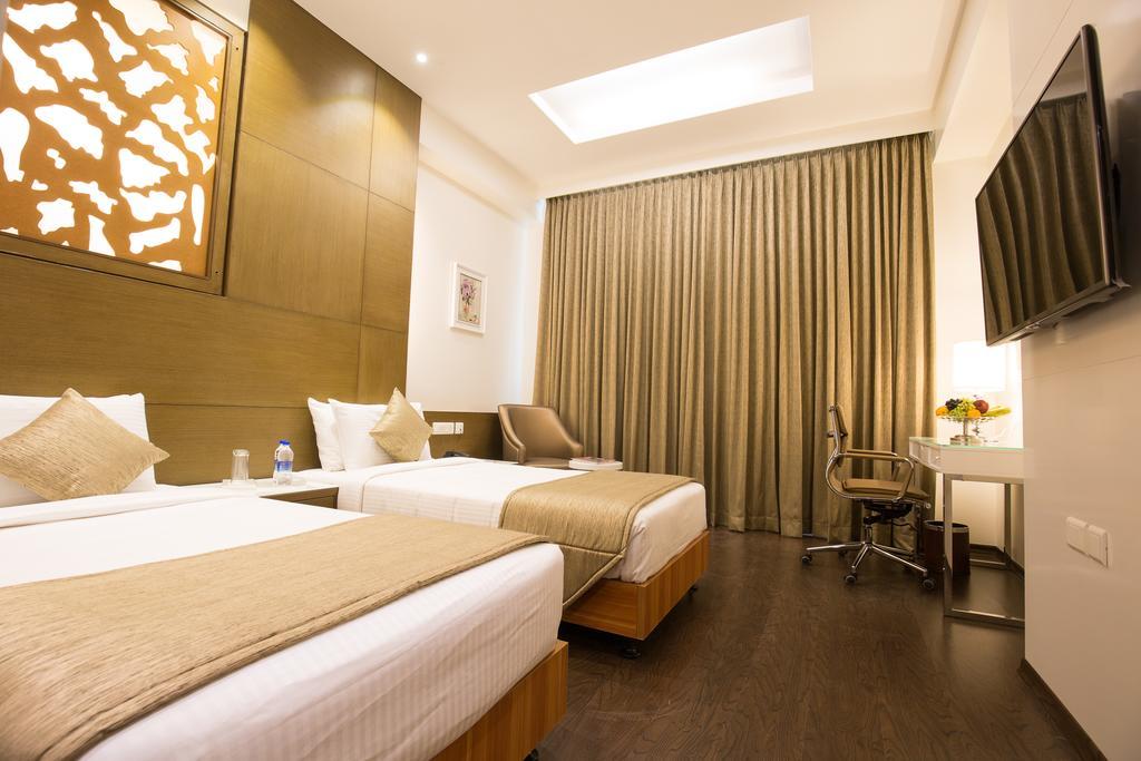Kiscol Grands Hotel Coimbatore Exteriör bild