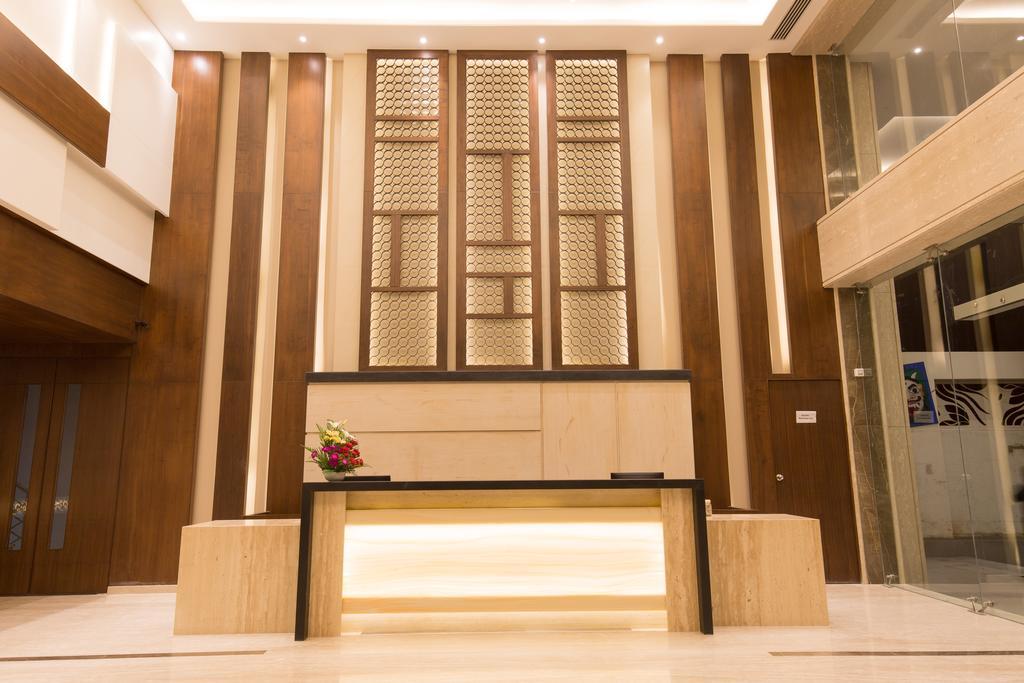 Kiscol Grands Hotel Coimbatore Exteriör bild