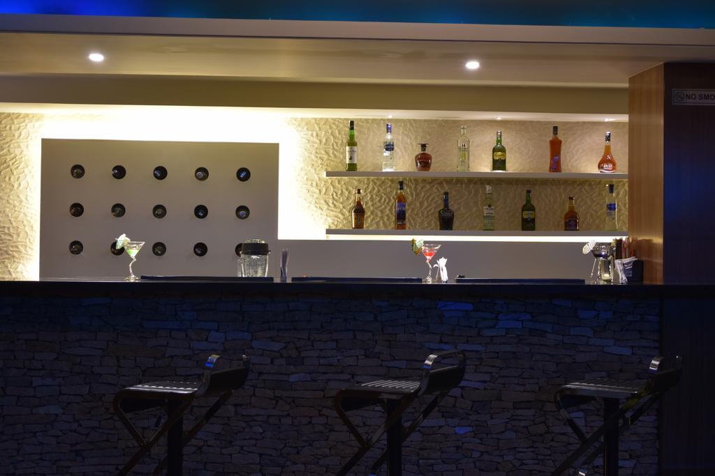 Kiscol Grands Hotel Coimbatore Exteriör bild